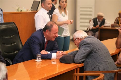 10.07.2019-vatandas-baskanla-bulusuyor-ereglinin-sorunlari-cozuluyor-1.jpg 10.07.2019-vatandas-baskanla-bulusuyor-ereglinin-sorunlari-cozuluyor-1.jpg