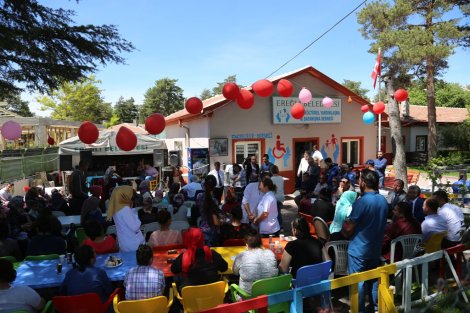 15.04.2019-baskan-oprukcu,-engelli-vatandaslar-ve-aileleri-ile-bir-araya-geldi-2.jpg 15.04.2019-baskan-oprukcu,-engelli-vatandaslar-ve-aileleri-ile-bir-araya-geldi-2.jpg