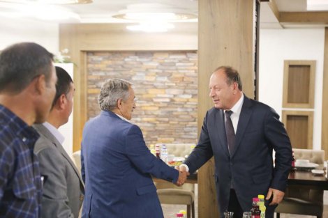 19.10.2019-baskan-oprukcu-muhtarlarla-bir-araya-geldi-4.jpg 19.10.2019-baskan-oprukcu-muhtarlarla-bir-araya-geldi-4.jpg