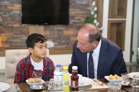 19.10.2019-baskan-oprukcu-muhtarlarla-bir-araya-geldi-6.jpg 19.10.2019-baskan-oprukcu-muhtarlarla-bir-araya-geldi-6.jpg