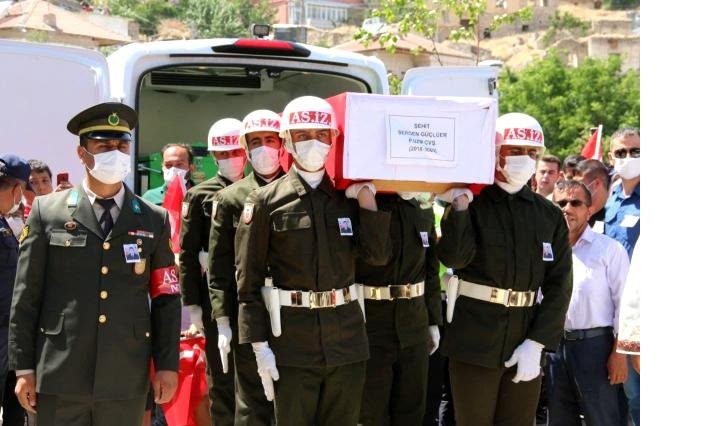 aksarayli-sehit-son-yolculuguna-ugurlandi-6-14293219-o.jpg