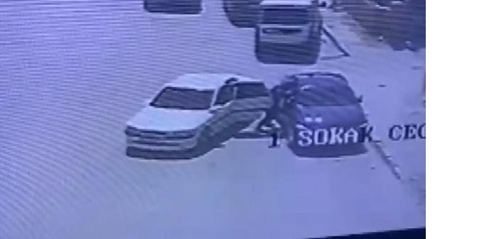 dun-yasanan-otomobil-soygunu-kamerada-004.jpg