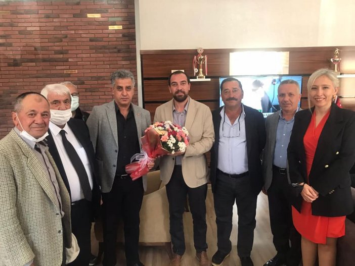 chp-ilce-baskani-ve-yonetiminden-adliyeye-ziyaret.jpg