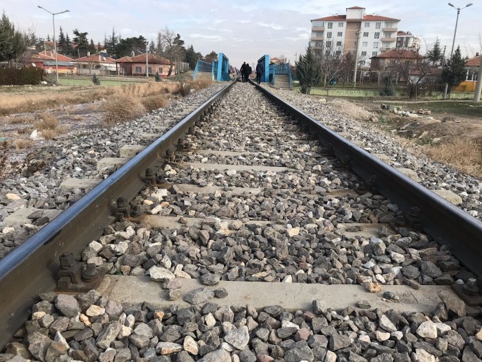 ereglide-emekli-uzman-cavus-tren-kazasinda-hayatini-kaybetti.jpg