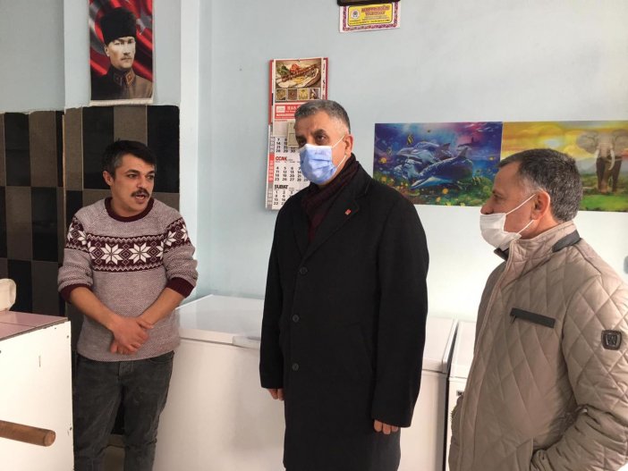 chp-esnaf-ziyaretlerine-devam-ediyor-002.jpg