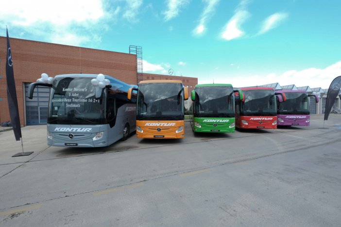 kontur-turizm-mercedes-benz-turkten-5-adet-mercedes-benz-tourismo-16-21i-teslim-aldi-001.jpg