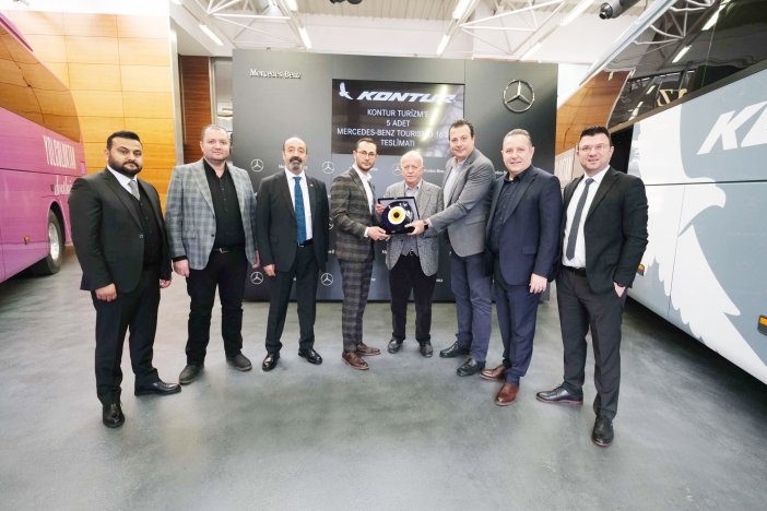 kontur-turizm-mercedes-benz-turkten-5-adet-mercedes-benz-tourismo-16-21i-teslim-aldi-002.jpg