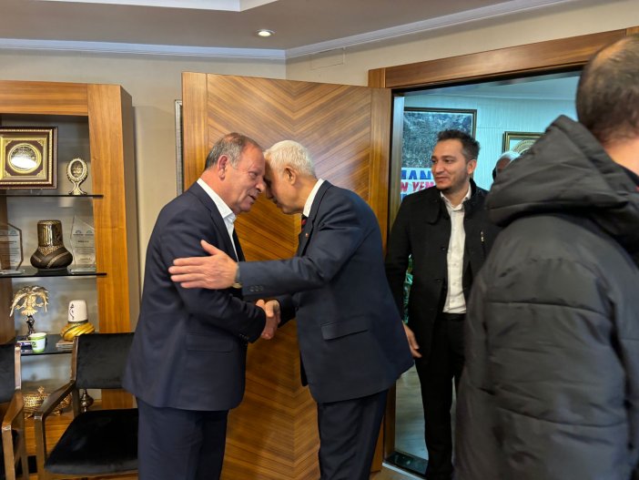 ak-parti-ilce-yonetiminden-baskan-oprukcuya-hayirli-olsun-ziyareti-004.jpeg