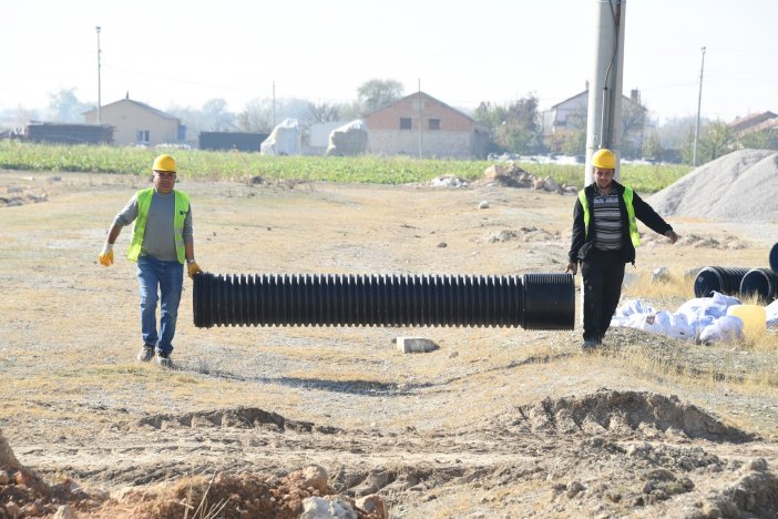 konya-buyuksehir-sehrin-altyapisini-guclendirmek-icin-calisiyor-002.jpg