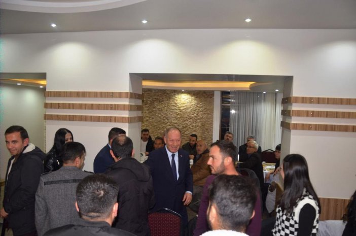 baskan-oprukcu-ak-parti-ilce-baskanliginin-duzenledigi-kaynasma-yemegine-katildi-002.jpg