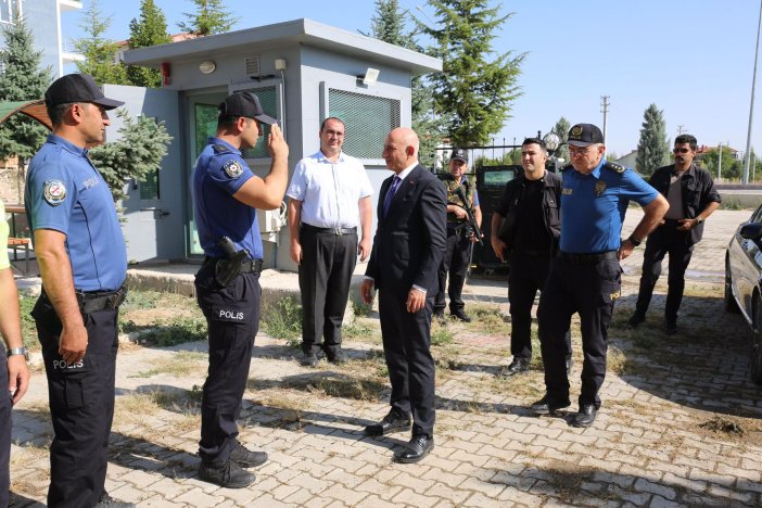emniyet-muduru-yuksek-ilce-ziyaretlerini-surdurdu.jpg