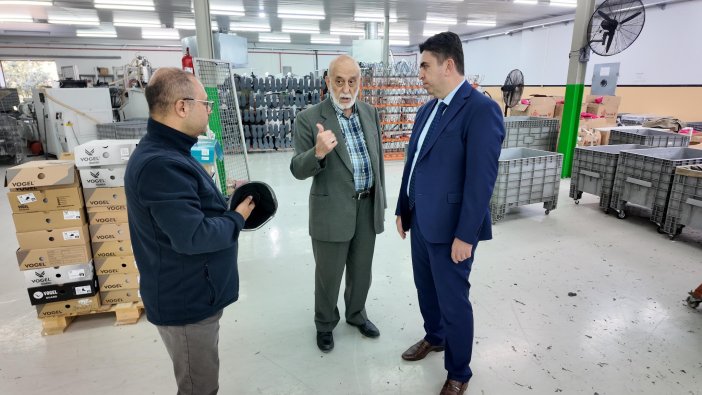 kaymakam-murat-erenden-albayrak-tekstile-ziyaret.jpg
