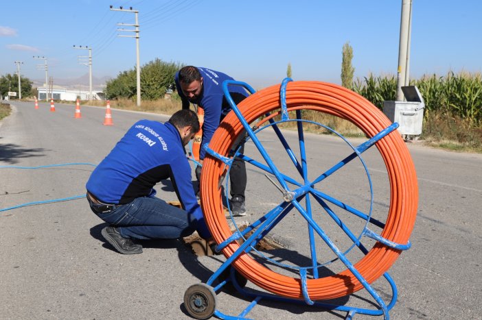 koski-mobil-fiber-optik-araci-sahada-hizmete-basladi-001.jpg