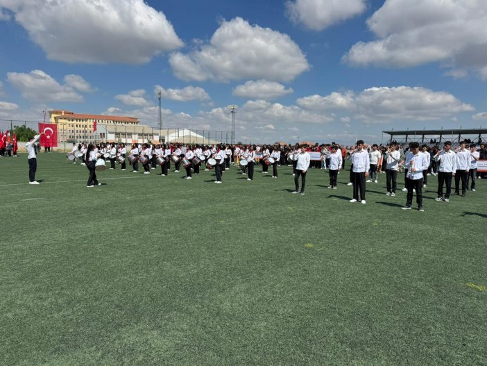 ereglide-19-mayis-genclik-ve-spor-bayrami-coskuyla-kutlandi-007.jpg