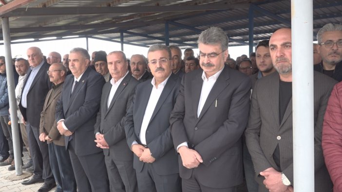 recep-konukun-oglu-fatih-konuk-dualarla-topraga-verildi-003.jpeg