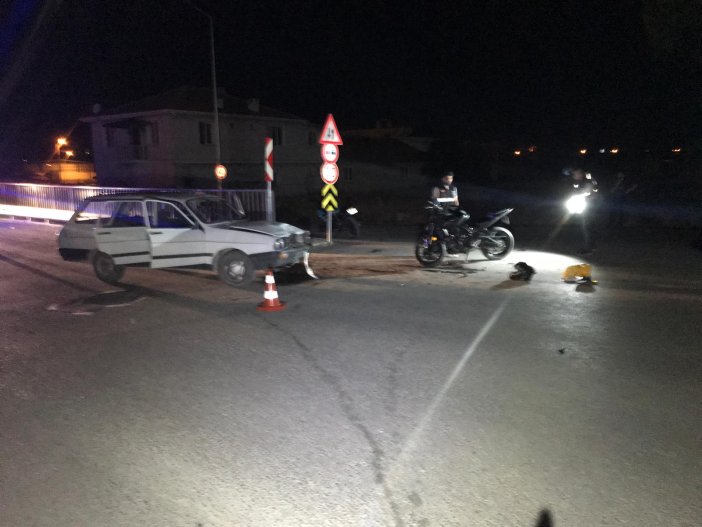 ereglide-otomobille-carpisan-motosikletin-surucusu-agir-yaralandi.jpeg