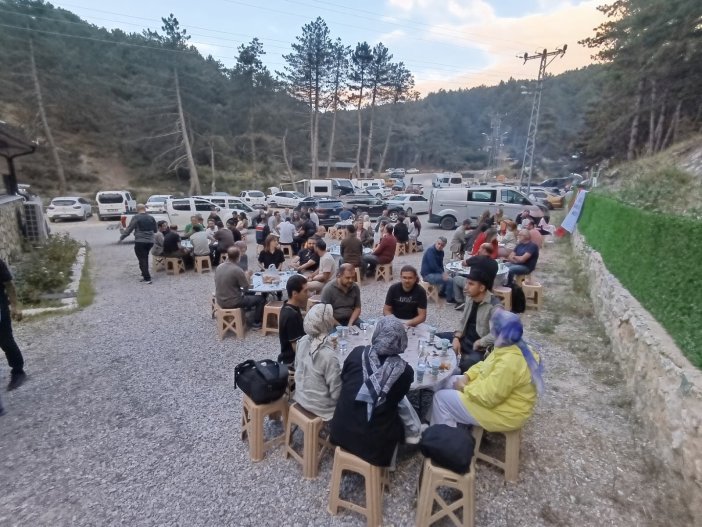 konyanin-kadinhani-ilcesi-bozkirin-isigi-kadinhani-etkinligi-kapsaminda-turkiyenin-dort-bir-yanindan-gelen-fotograf-sanatcilarini-agirladi-002.jpg
