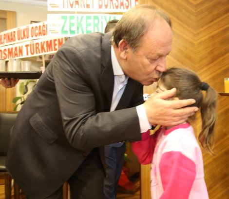 27.04.2019-cocuklarin-istegine-baskan-oprukcu’dan-aninda-yanit-5.jpg 27.04.2019-cocuklarin-istegine-baskan-oprukcu’dan-aninda-yanit-5.jpg