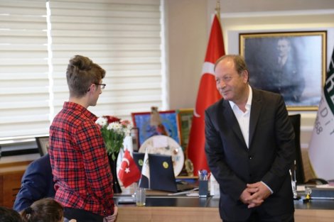 27.04.2019-cocuklarin-istegine-baskan-oprukcu’dan-aninda-yanit-7.jpg 27.04.2019-cocuklarin-istegine-baskan-oprukcu’dan-aninda-yanit-7.jpg