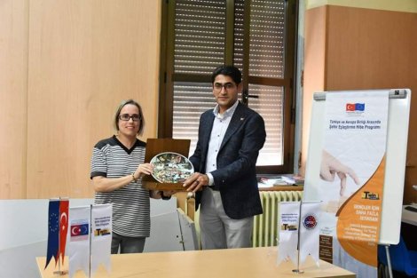 29.06.2019-issizi-assizi-olmayan-bir-eregli-icin-belediye-heyeti-ispanya’da-10.jpeg 29.06.2019-issizi-assizi-olmayan-bir-eregli-icin-belediye-heyeti-ispanya’da-10.jpeg