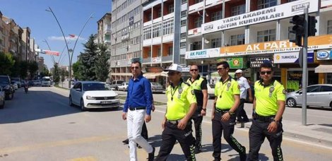 b7e6973c-d4dd-40c2-83b6-31ad561c01b2.jpg b7e6973c-d4dd-40c2-83b6-31ad561c01b2.jpg