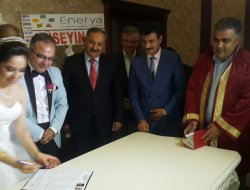 gazeteci-cakici’ya-gorkemli-dugun--3.jpg gazeteci-cakici’ya-gorkemli-dugun--3.jpg