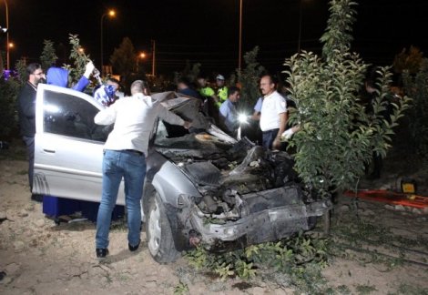 karaman-da-trafik-kazasi-1-i-agir-4-yarali-12447356_o.jpg karaman-da-trafik-kazasi-1-i-agir-4-yarali-12447356_o.jpg