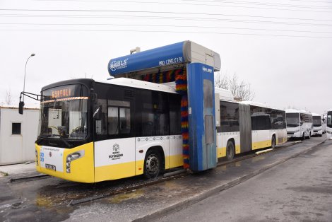 karantinaya-alinan-vatandaslari-tasiyan-otobuslerin-dezenfeksiyonu-yapildikarantinaya-alinan-vatandaslari-tasiyan-otobuslerin-dezenfeksiyonu-yapildi-004.jpg