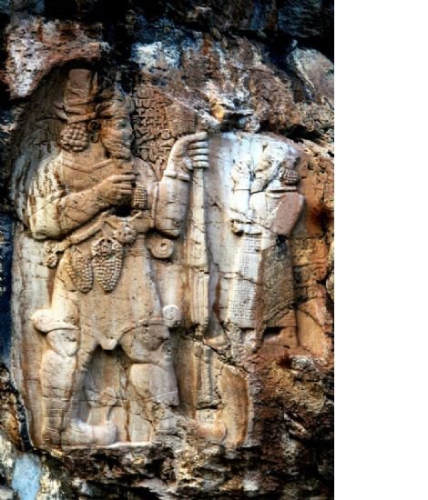 kaya-aniti-ivriz.jpg kaya-aniti-ivriz.jpg