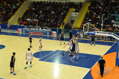 konya-buyuksehir-belediyesi’nin-koordinasyonunda-ilimizin-ev-sahipliginde-gerceklestirilen-uluslararasi-yildiz-erkekler-basketbol-turnuvasi’nda-turkiye-16-yas-alti-milli-takimimiz-yenilgisiz-sampiyon-oldu..jpg