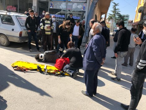 otomobilin-carptigi-yaya-yaralandi-001.jpg