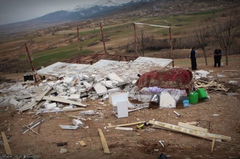 ruzgar-magduru-vatandaslar-yerinde-tespit-ediliyor-003.jpg ruzgar-magduru-vatandaslar-yerinde-tespit-ediliyor-003.jpg