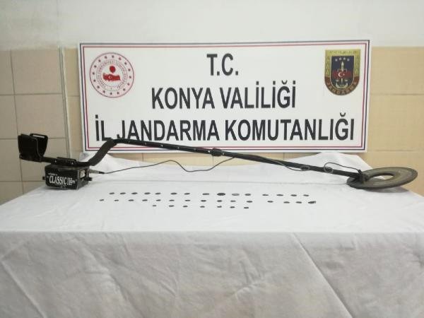 tarihi-eserleri-jandarmaya-satmayan-calisan-2-11983849_o.jpg tarihi-eserleri-jandarmaya-satmayan-calisan-2-11983849_o.jpg