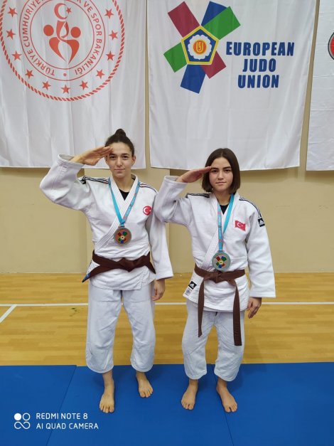 umitler-avrupa-judo-sampiyonasinda-cifte-madalya-002.jpg